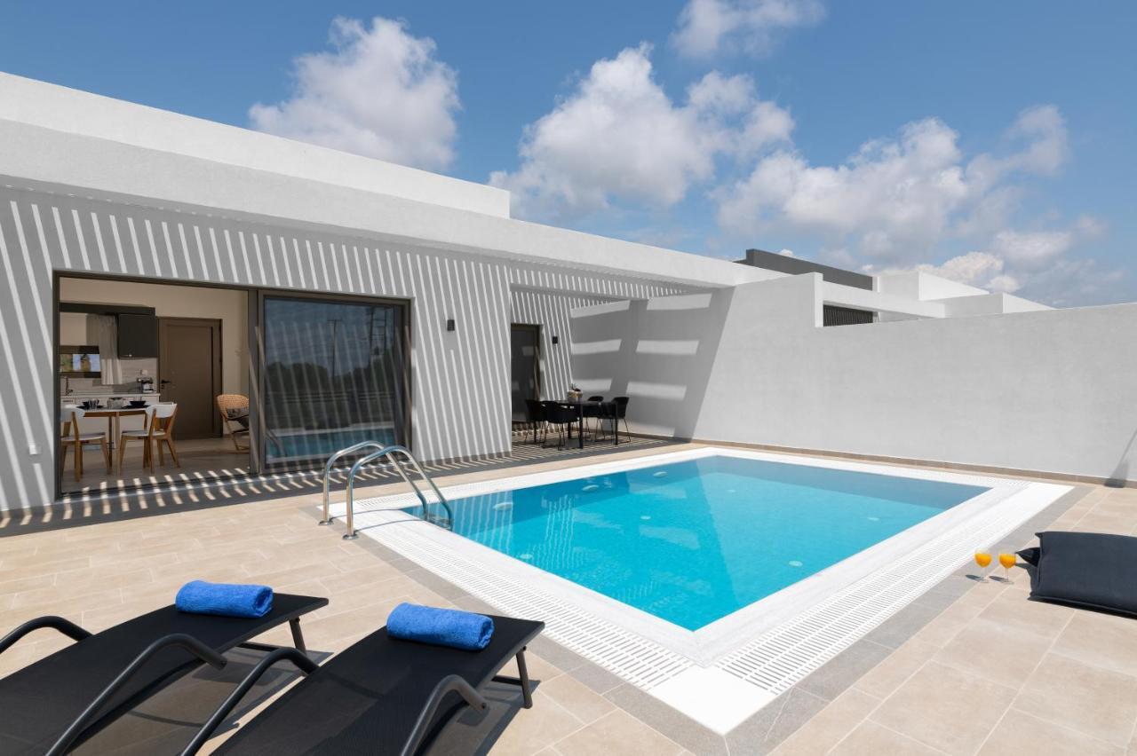 Armonia Suites Jenadi Zewnętrze zdjęcie