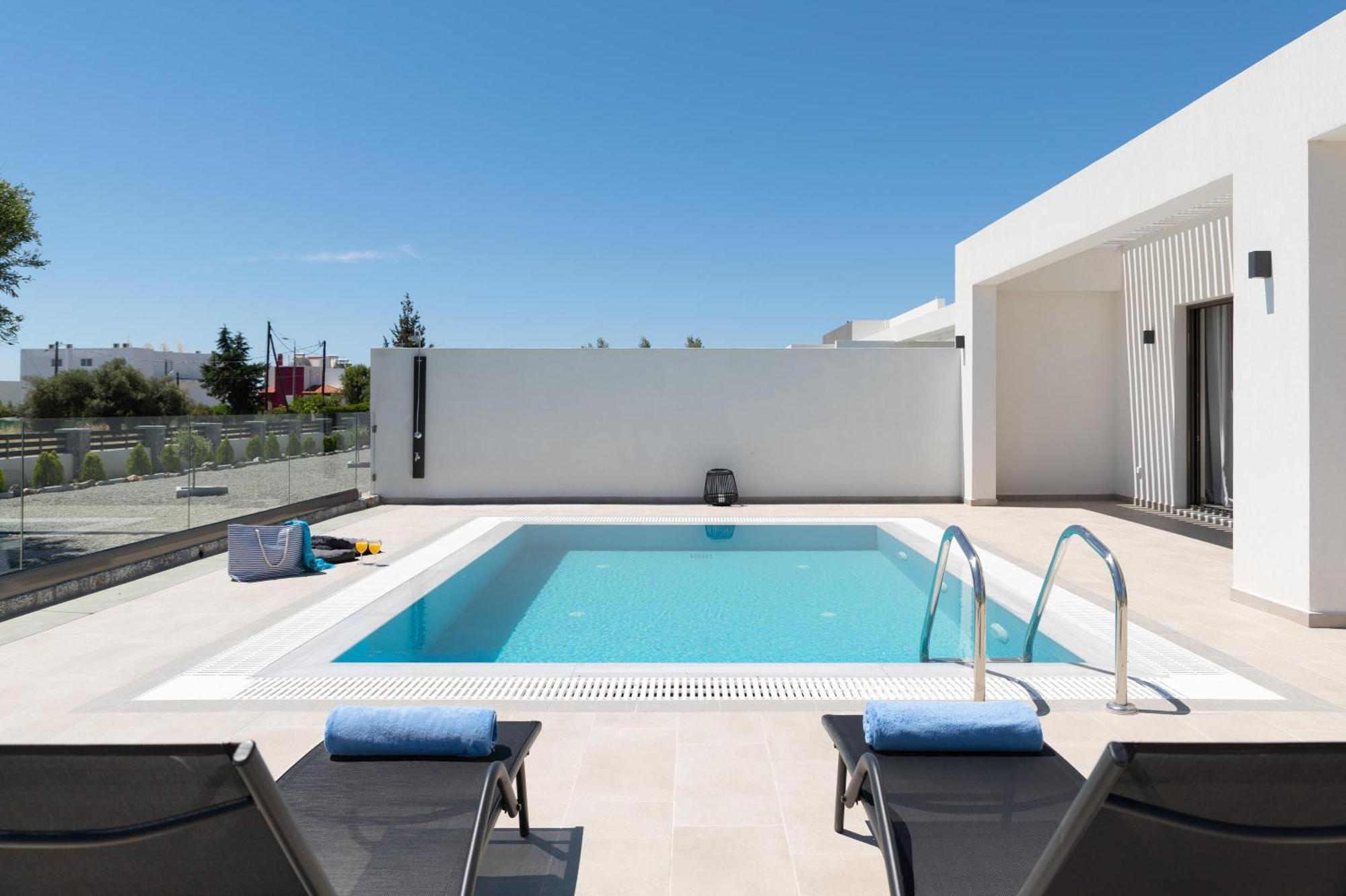 Armonia Suites Jenadi Zewnętrze zdjęcie